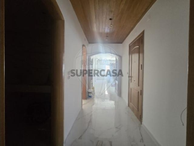 Apartamento T2 em Belas