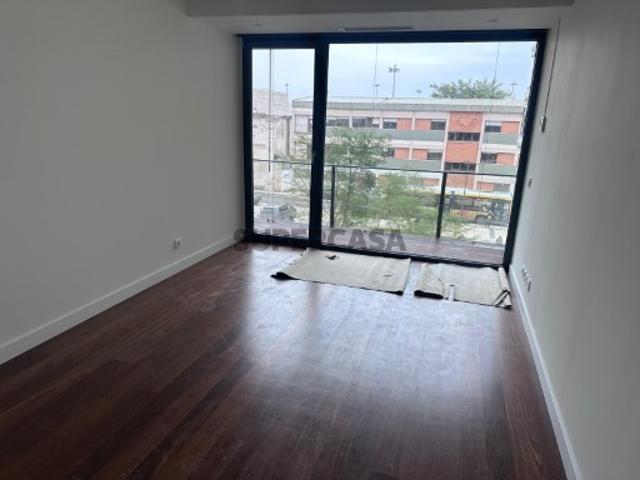 Apartamento T2 em Belém, próximo do Colégio Bom Sucesso