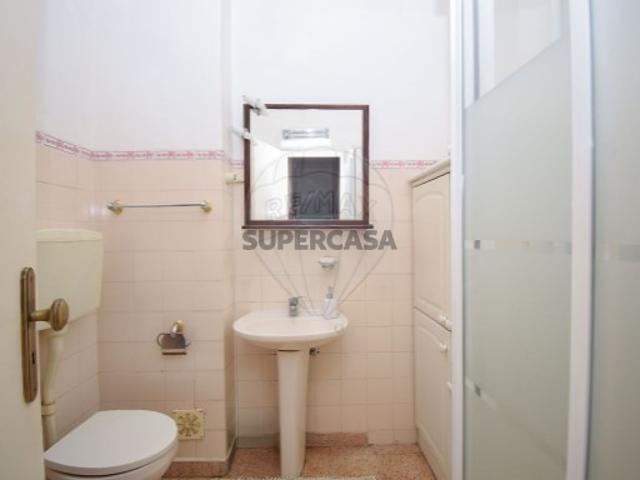 Apartamento T2 em Camarate, Unhos e Apelação