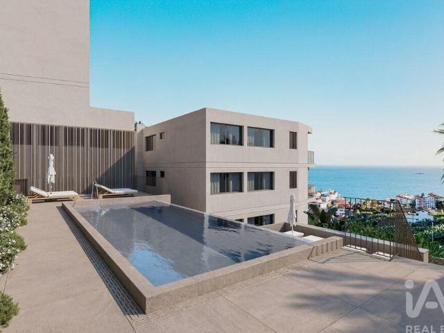 Apartamento T2 em Câmara de Lobos de 106,00 m² 106m² Câmara De Lobos