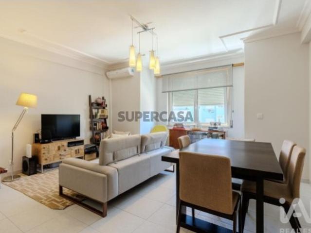 Apartamento T2 em Campo de Ourique