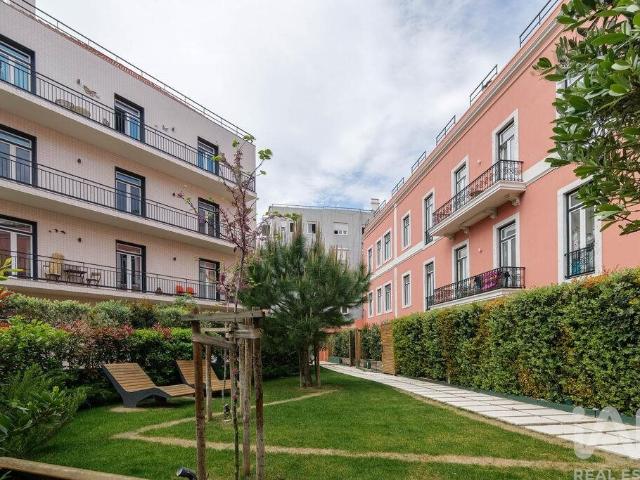 Apartamento T2 em Campolide 124m² Lisboa