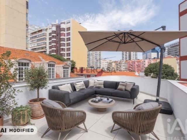 Apartamento T2 em Campolide