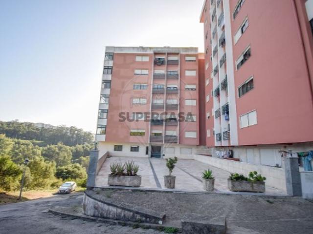Apartamento T2 em Cacém e São Marcos