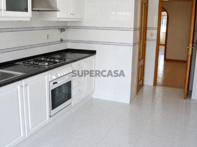 Apartamento T2 em Cacém e São Marcos