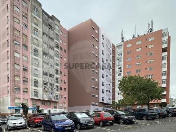 Apartamento T2 em Cacém e São Marcos