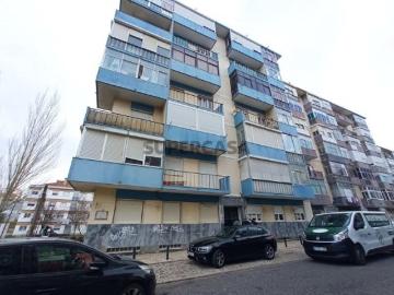Apartamento T2 em Cacém e São Marcos
