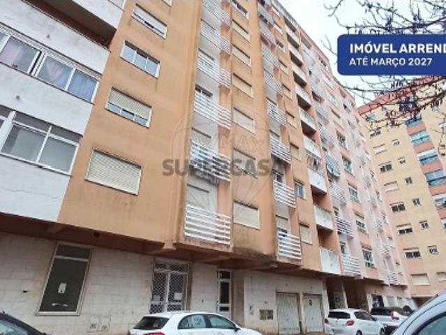 Apartamento T2 em Cacém e São Marcos