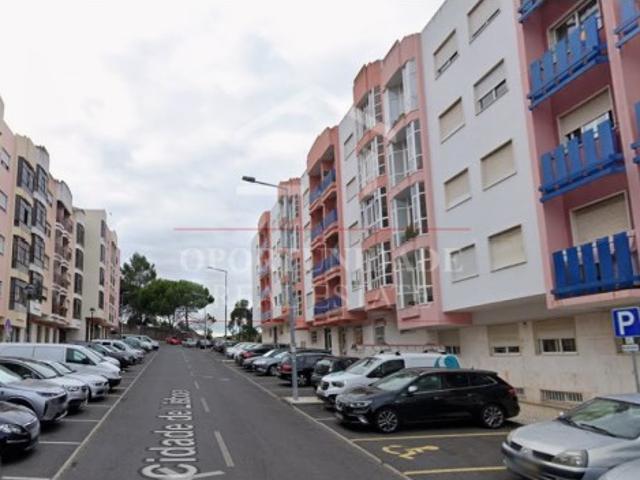 Apartamento T2 em Cacém São Marcos, Sintra