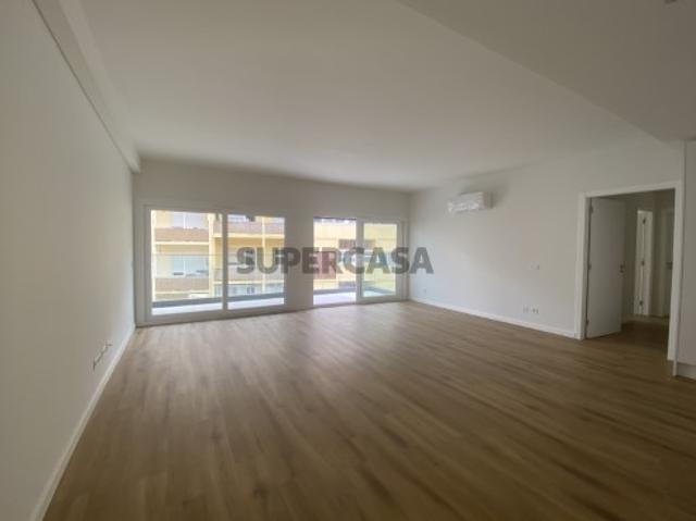 Apartamento T2 em Cacilhas