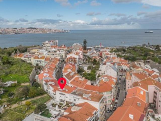 Apartamento T2 em Cacilhas Excelente Localização