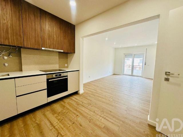 Apartamento T2 em Cadaval e Pêro Moniz de 88 m²