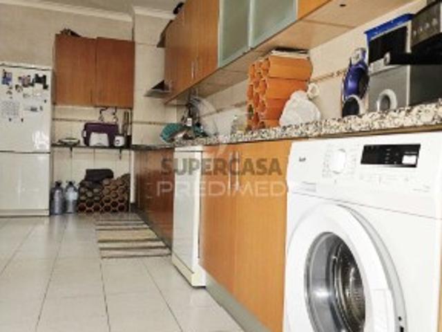 Apartamento T2 em Caia, São Pedro e Alcáçova