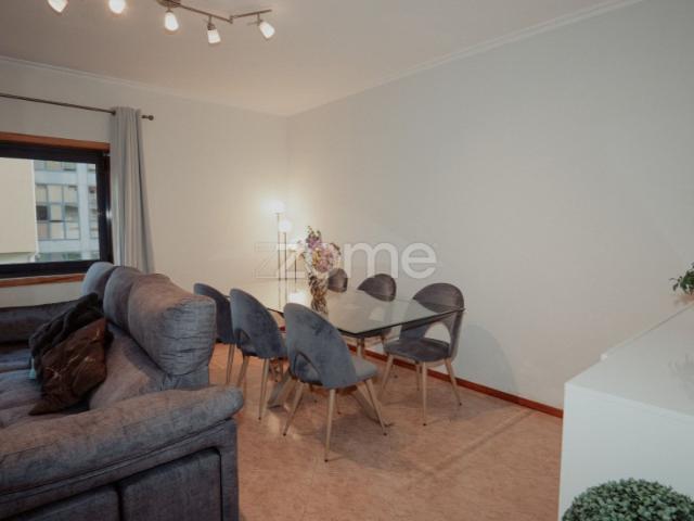 Apartamento T2 em Calendário
