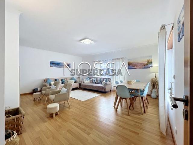Apartamento T2 em Carvoeira