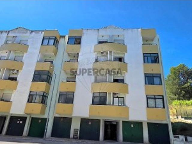 Apartamento T2 em Castanheira do Ribatejo e Cachoeiras