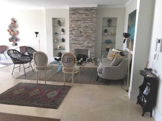 Apartamento T2 com Vista Mar em Cascais 2981