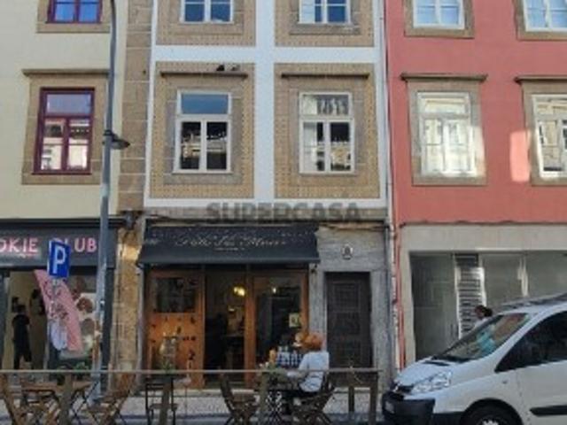 Apartamento T2 em Cedofeita, Santo Ildefonso, Sé, Miragaia, São Nicolau e Vitória de 136,00 m²