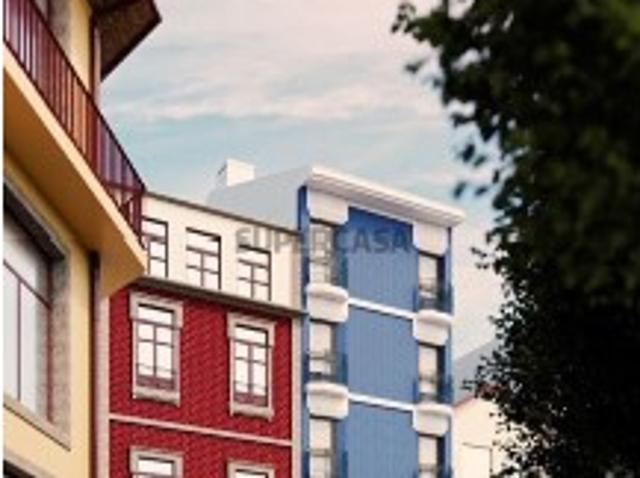 Apartamento T2 em Cedofeita, Santo Ildefonso, Sé, Miragaia, São Nicolau e Vitória de 136,00 m²