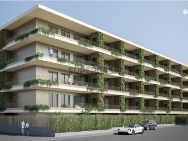 Apartamento T2, em condomínio de luxo na Praia da Rocha