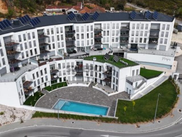 Apartamento T2 em Condomínio Fechado
