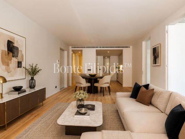 Apartamento T2 em Condomínio Privado junto ao Jardim da Estrela