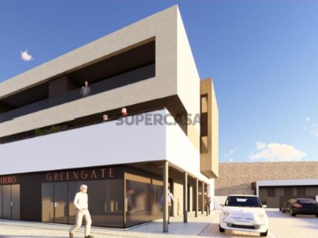 Apartamento T2 em construção em Carvalhais, com varandas e vista para jardim