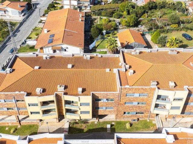 Apartamento T2 em Coronado de 104 m²