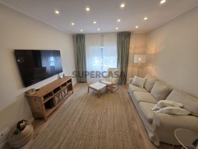 Apartamento T2 em Corroios