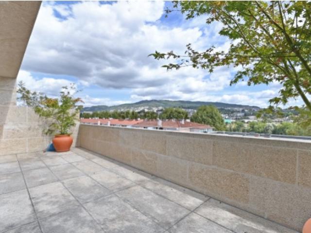 Apartamento T2 em Creixomil
