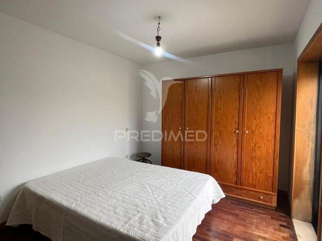 Apartamento t2 em creixomil com garagem