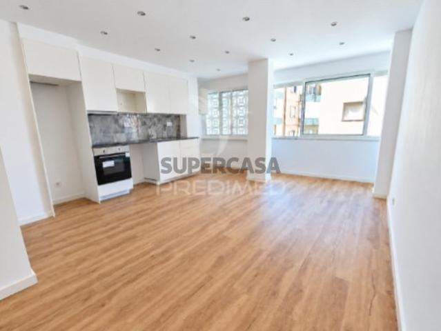 Apartamento T2 em Encosta do Sol