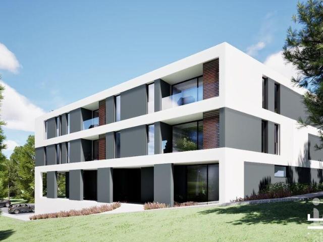 Apartamento T2 em Estômbar e Parchal de 108,00 m²