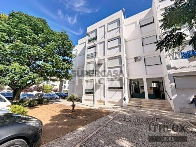 Apartamento T2 em Estremoz Santa Maria e Santo André