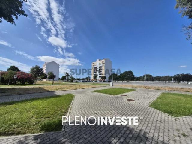Apartamento T2 em Excelente Estado de Conservação em Palhais