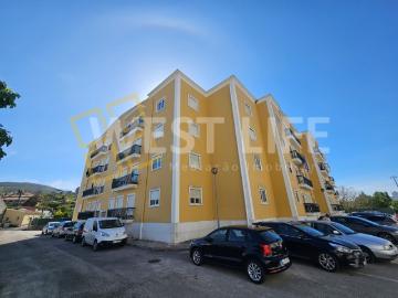 Apartamento à venda em Venda do Pinheiro e Santo Estêvão das Galés - Varanda