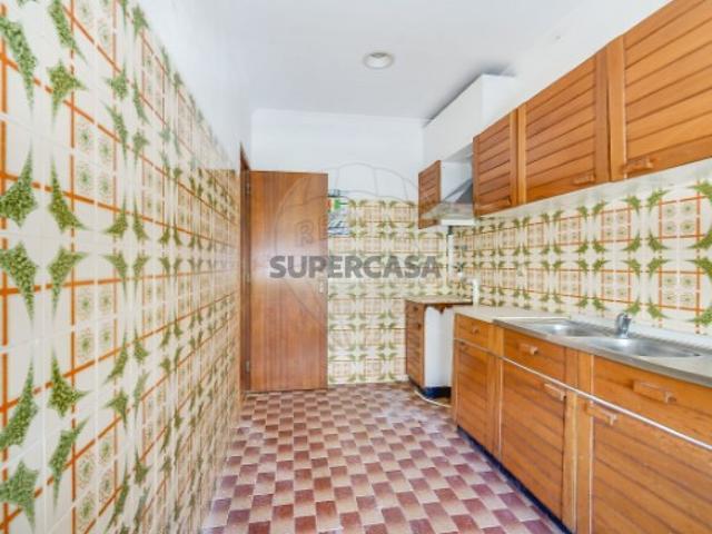 Apartamento T2 em Falagueira Venda Nova