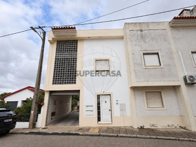 Apartamento T2 em Fazendas de Almeirim