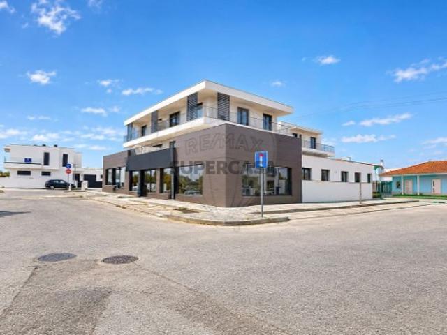 Apartamento T2 em Ferrel