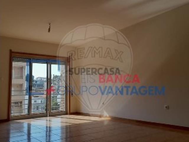 Apartamento T2 em Gondomar São Cosme, Valbom e Jovim