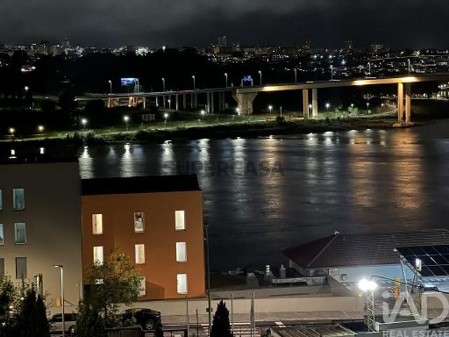 Apartamento T2 em Gondomar São Cosme, Valbom e Jovim de 96,00 m²