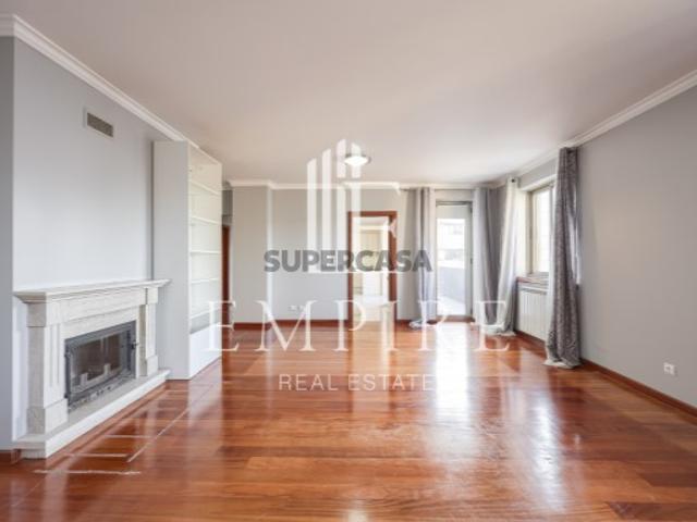 Apartamento T2 em Glória e Vera Cruz