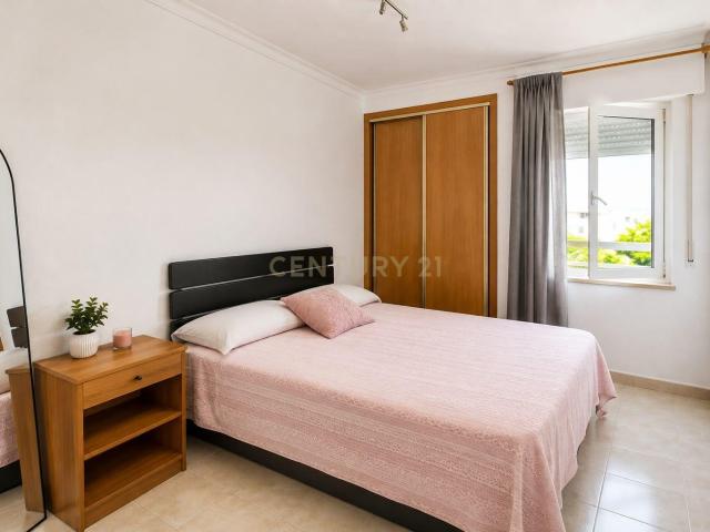 Apartamento T2 em Guia, Albufeira Oportunidade Única!