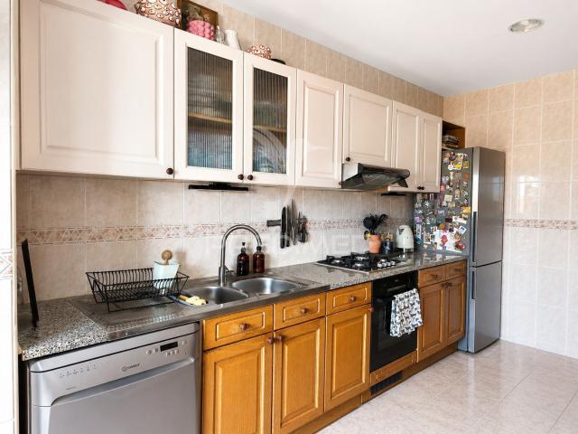 Apartamento T2 em Ílhavo com Vista para a Ria de Aveiro – Conforto, Privacidade e Garagem Fechada