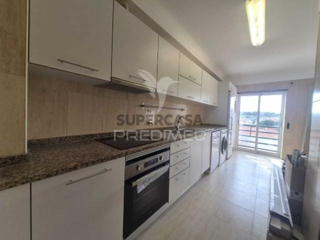 Apartamento T2 em Laranjeiro e Feijó