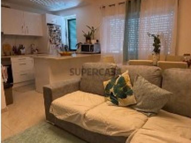 Apartamento T2 em Laranjeiro e Feijó