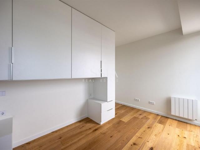 Apartamento T2 em Leça da Palmeira, Flower Towers