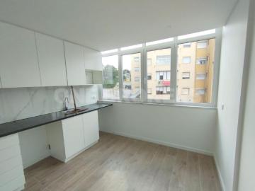 Apartamento para alugar em Falagueira-Venda Nova