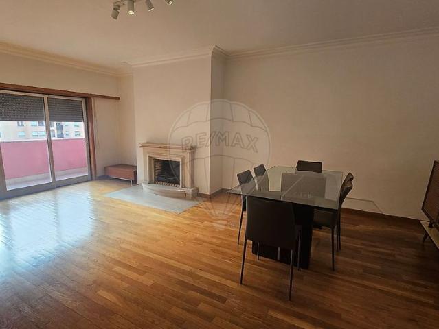 Apartamento T2 em Lisboa