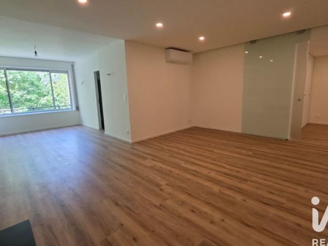 Apartamento T2 em Lordelo Do Ouro E Massarelos